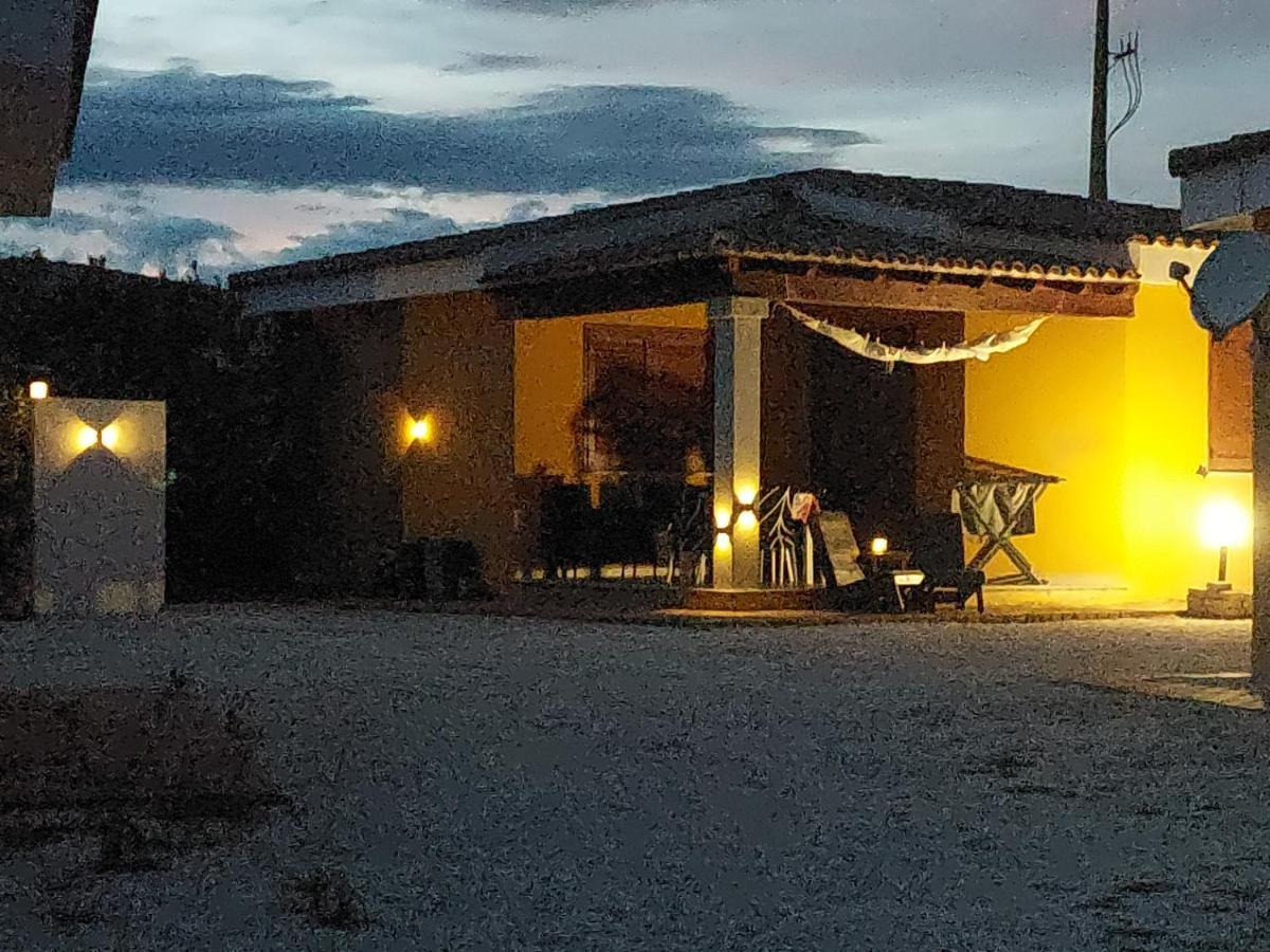 Sos Appentos - Casetta indipendente - INTERNET VELOCE E ILLIMITATO Siniscola Esterno foto